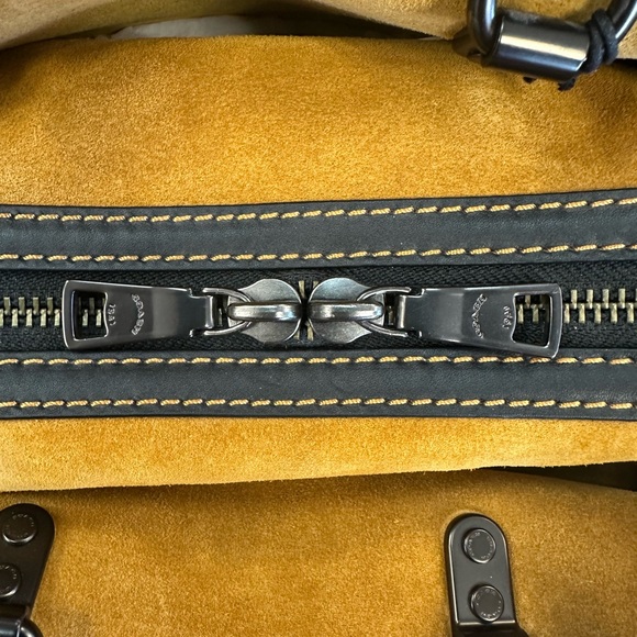 Coach Rogue 30 Leather Women's Bag New with Tags - Picture 5 of 8